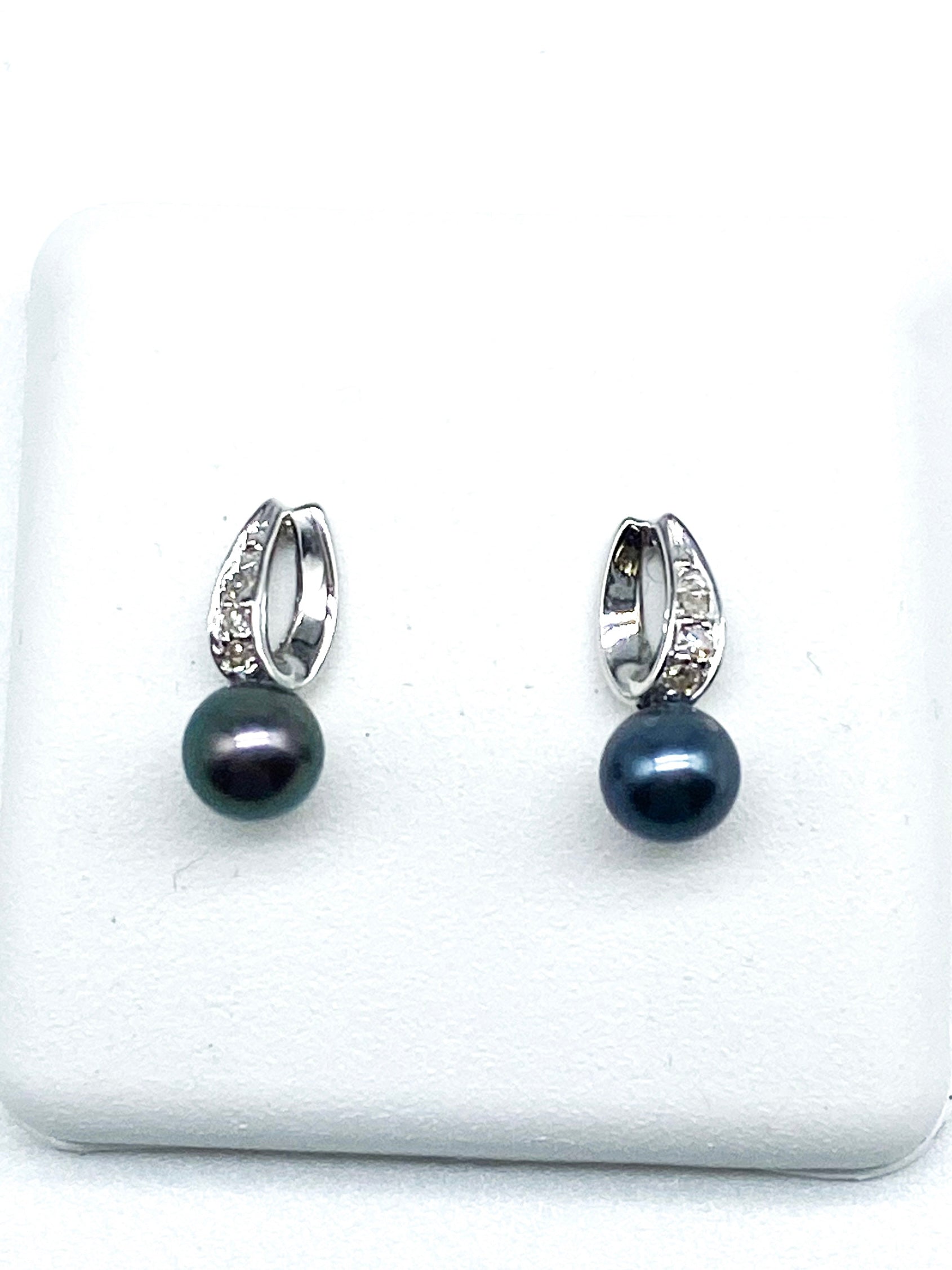 Black Cultured Pearls and Round Brilliant Cut Diamond Earrings