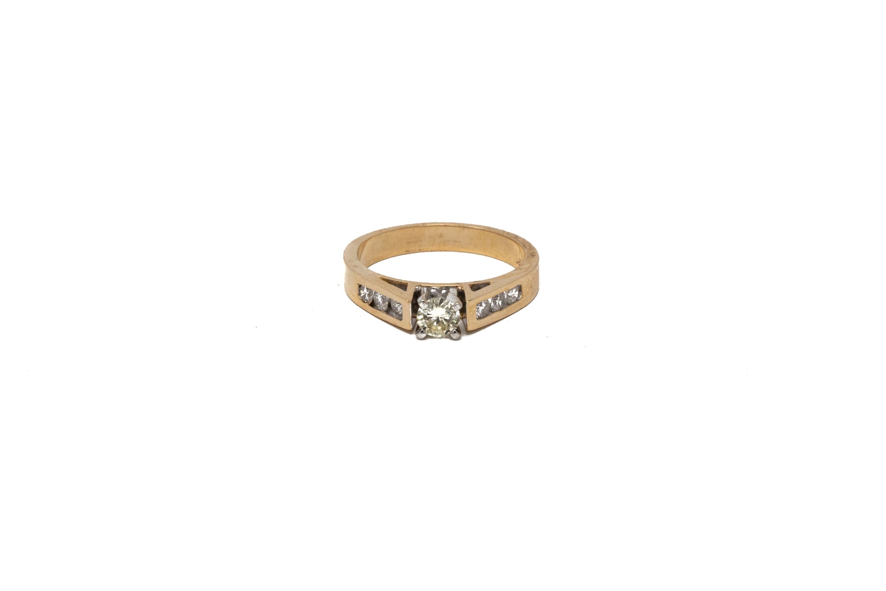 .30 point and .18 point  Round Brilliant Cut Diamond Ring